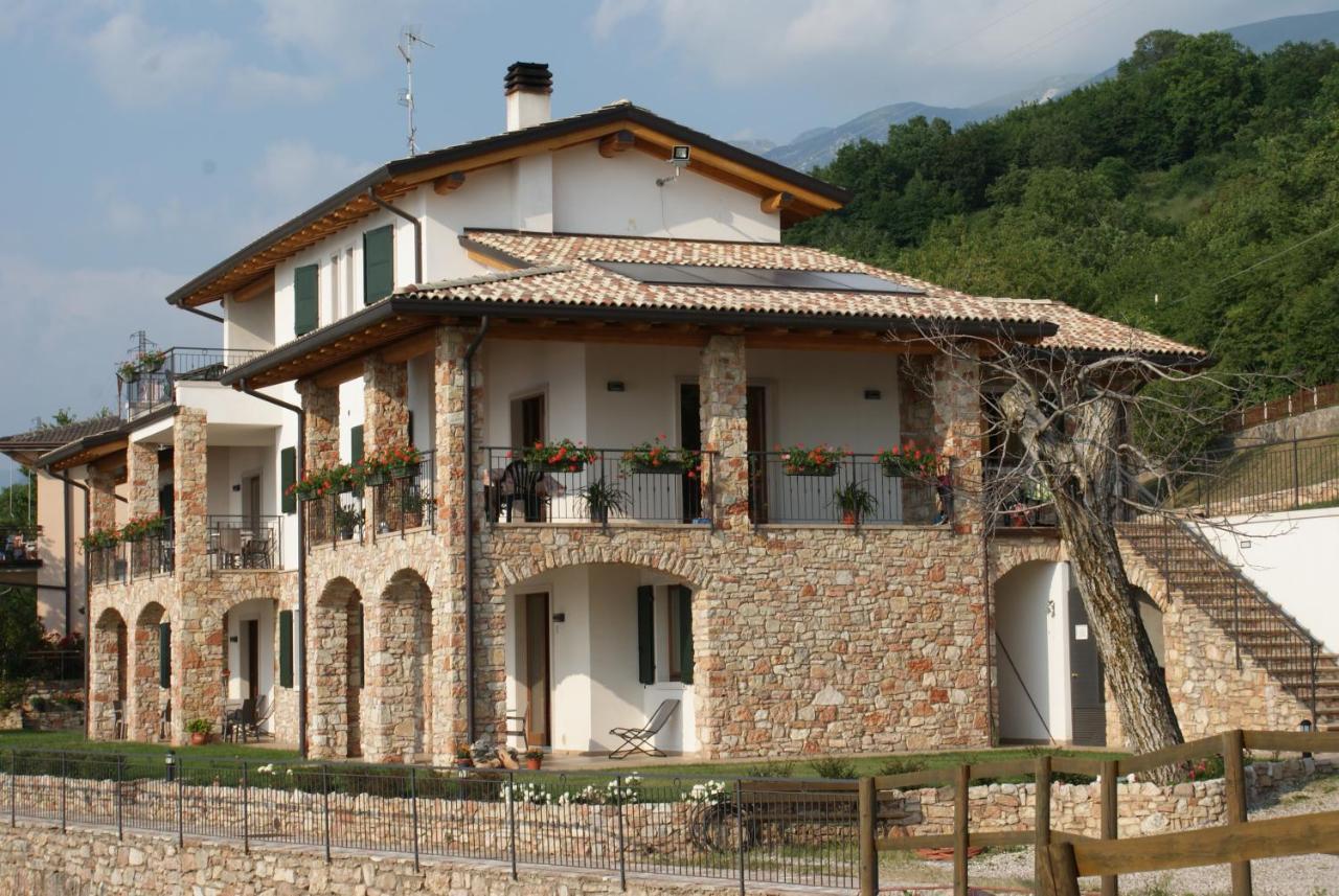 אפרטהוטל ברנצונה סול גארדה La Casa Di Pericle מראה חיצוני תמונה