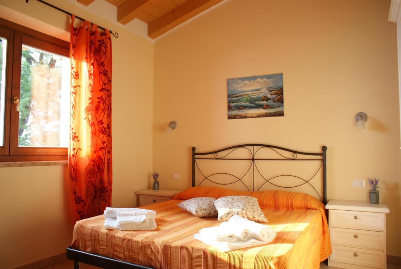 אפרטהוטל ברנצונה סול גארדה La Casa Di Pericle מראה חיצוני תמונה
