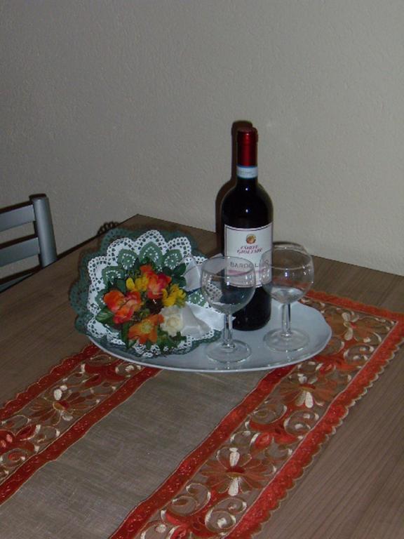 אפרטהוטל ברנצונה סול גארדה La Casa Di Pericle מראה חיצוני תמונה